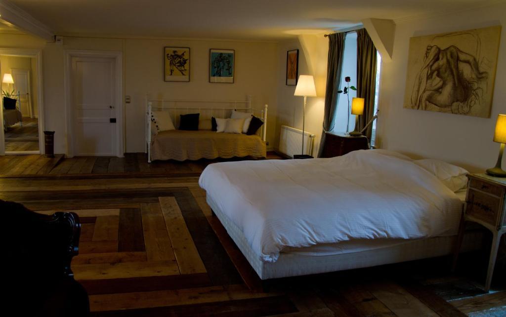 Bed and breakfast Chateau de Savennes - Caveau de sabrage Chambre photo